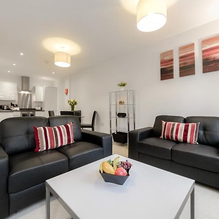Roomspace Serviced Apartments - Nouvelle House Sutton  Kültér fotó