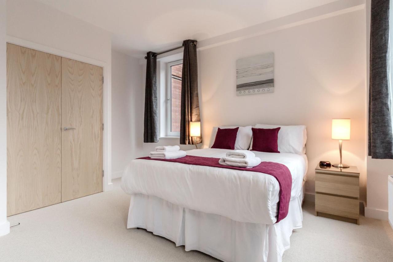 Roomspace Serviced Apartments - Nouvelle House Sutton  Kültér fotó