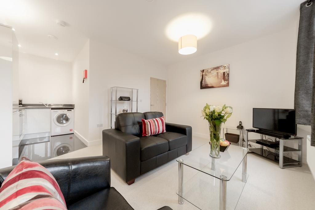 Roomspace Serviced Apartments - Nouvelle House Sutton  Kültér fotó